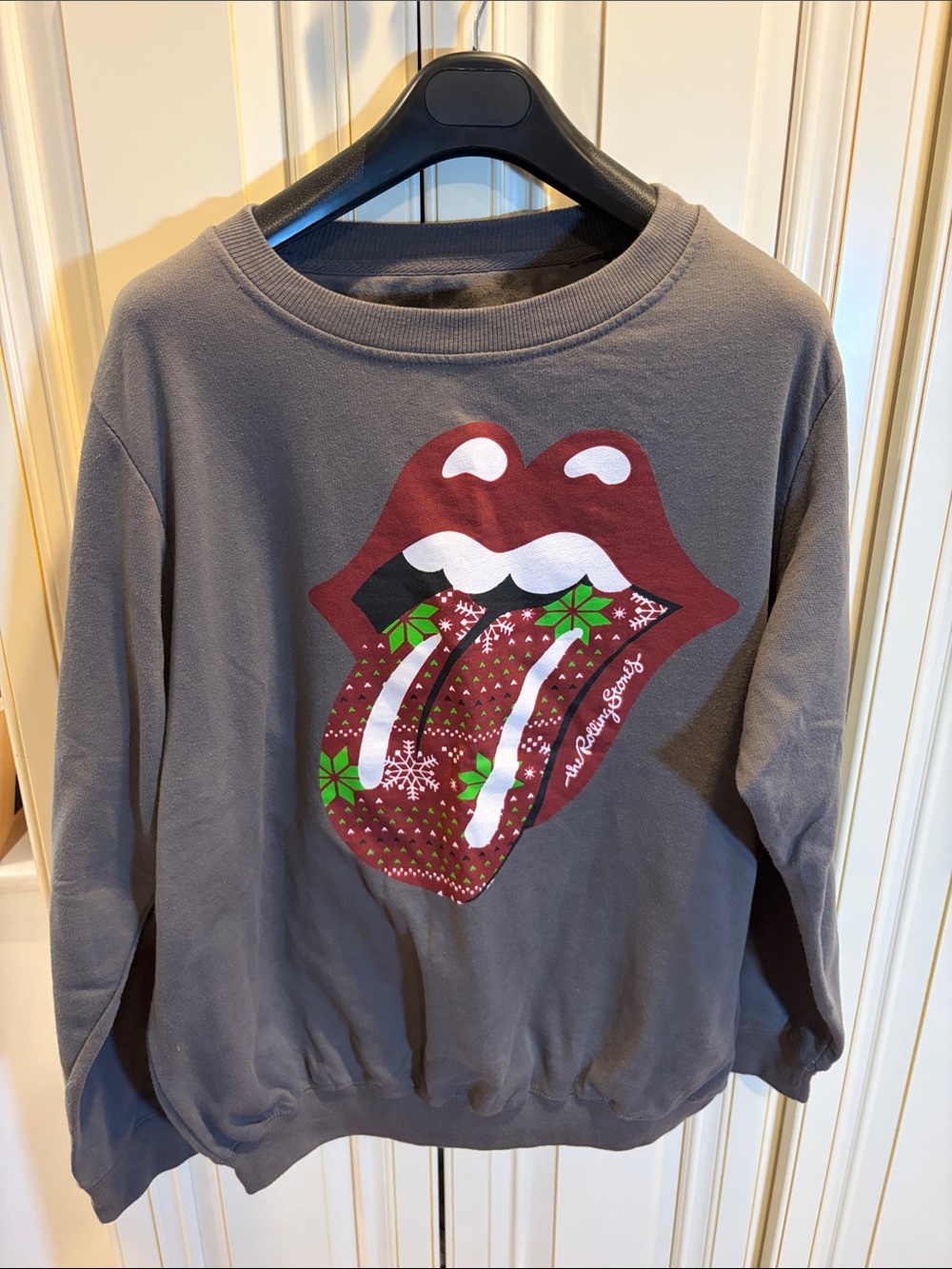 The Rolling Stones holiday Christmas grey Crewneck sweatshirt- size Large